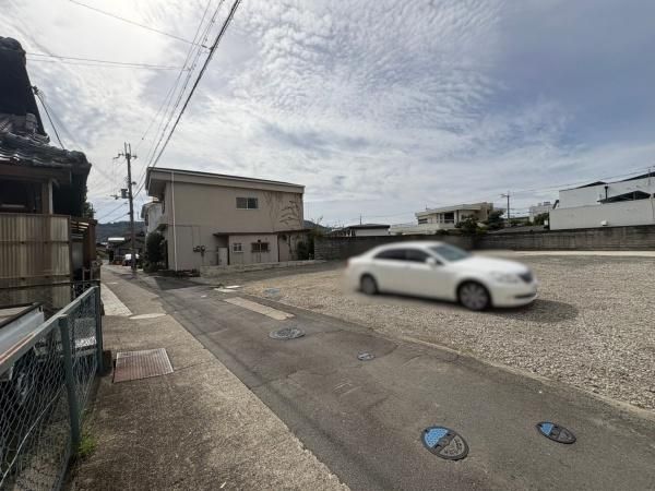 6DK House for Sale in Iwade, Wakayama Near Iwade Station - Thumbnail 3