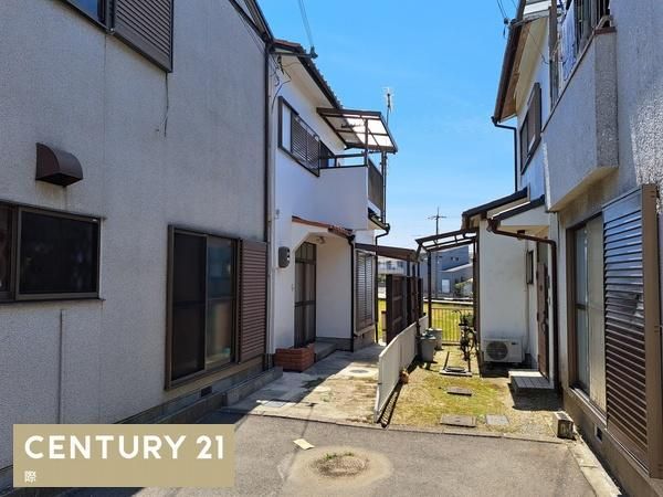3DK House for Sale in Wakayama City - 47.33 sqm - Thumbnail 2