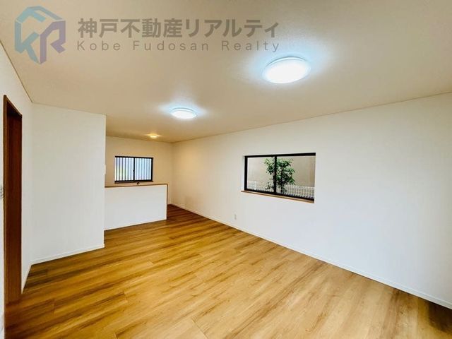 Renovated 4LDK House in Kobe Tarumi Ward with Garden - Thumbnail 4