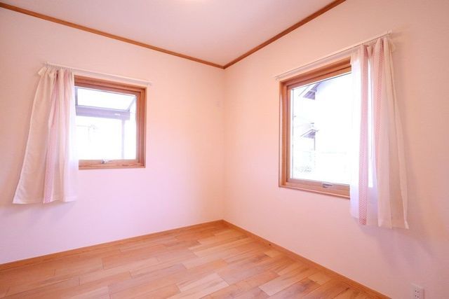 3LDK Swedish House for Sale in Kuwana, Mie with 114 sqm - Thumbnail 2