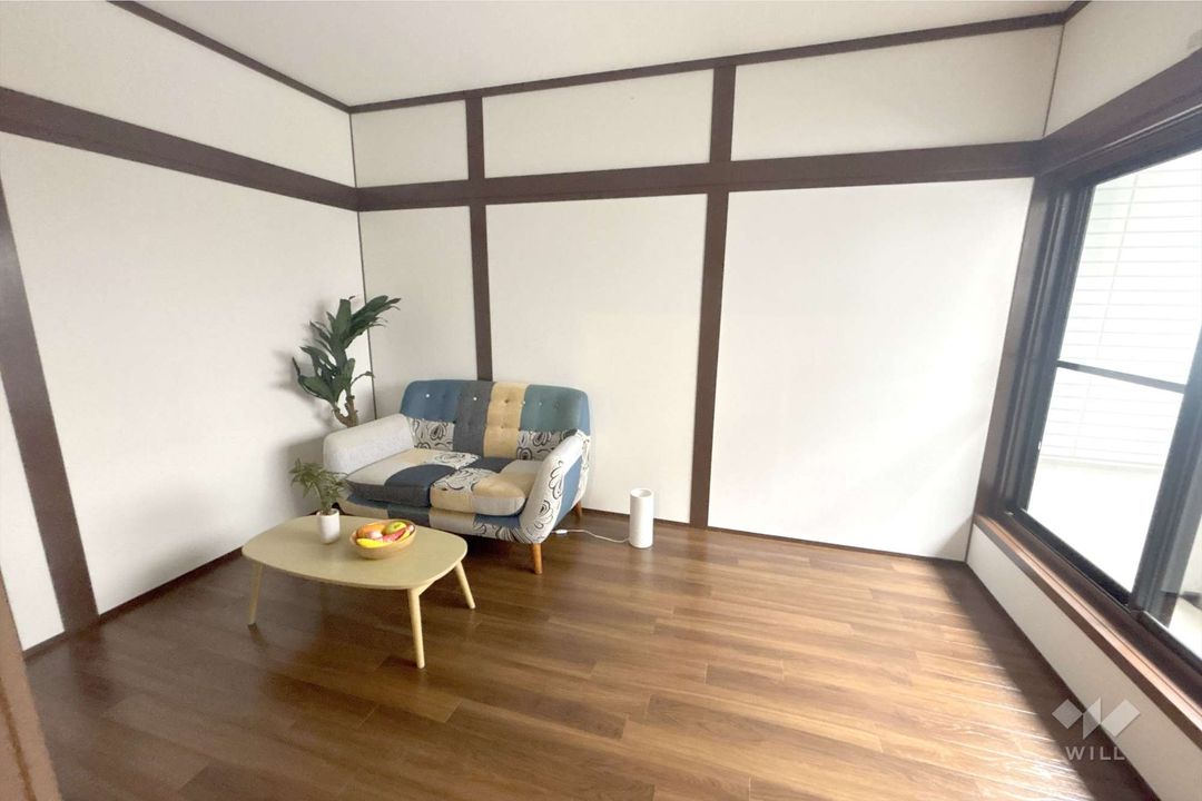 4SLDK Family Home with Garage Near Midoribashi Station, Osaka - Thumbnail 3