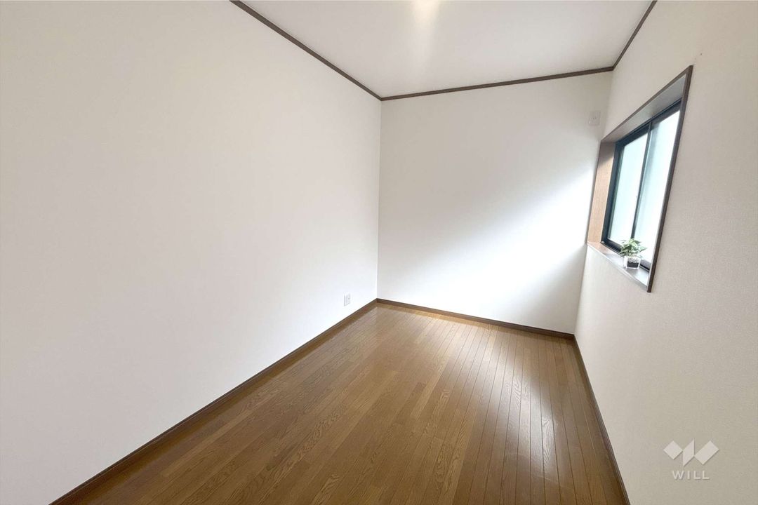 4SLDK Family Home with Garage Near Midoribashi Station, Osaka - Thumbnail 4