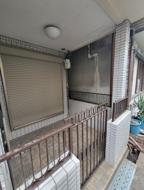 2LDK Wooden House for Sale Near Bentencho Station, Osaka - Thumbnail 2