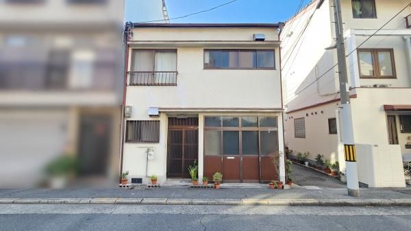 3DK Detached House with Garage near Abiko Station, Osaka - Thumbnail 2