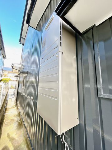 Renovated 3LDK House Near Yatsushima Station in Fukui - Thumbnail 2