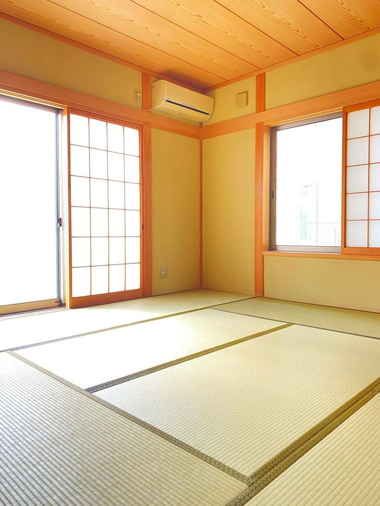 Spacious 5LDK House Near Wakayama Daigaku-mae Station - Thumbnail 2