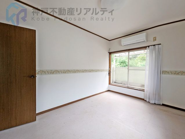 4LDK Detached House for Sale in Kobe's Igawadani Area - Thumbnail 3