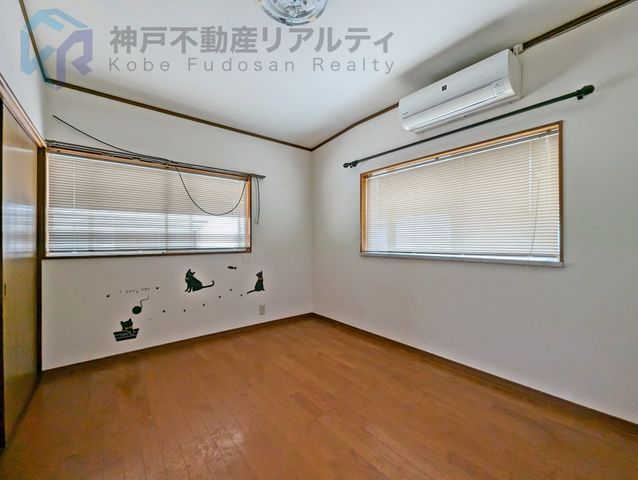 4LDK Detached House for Sale in Kobe's Igawadani Area - Thumbnail 2