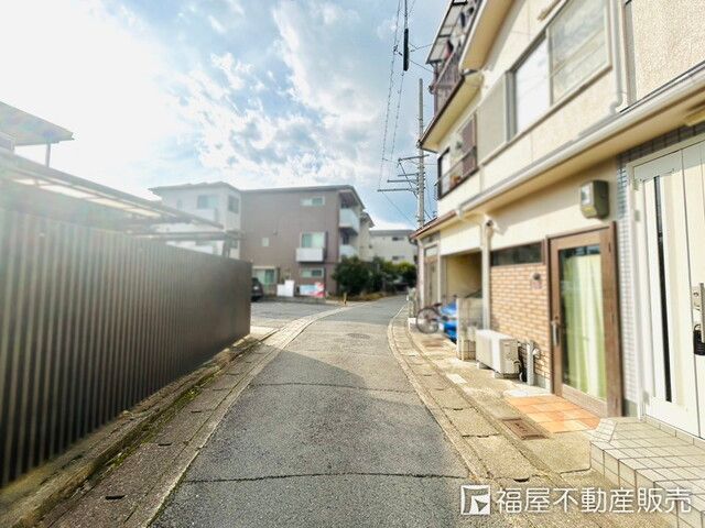 4DK Detached House for Sale in Uzumasa, Kyoto - 90.56 sqm - Thumbnail 2
