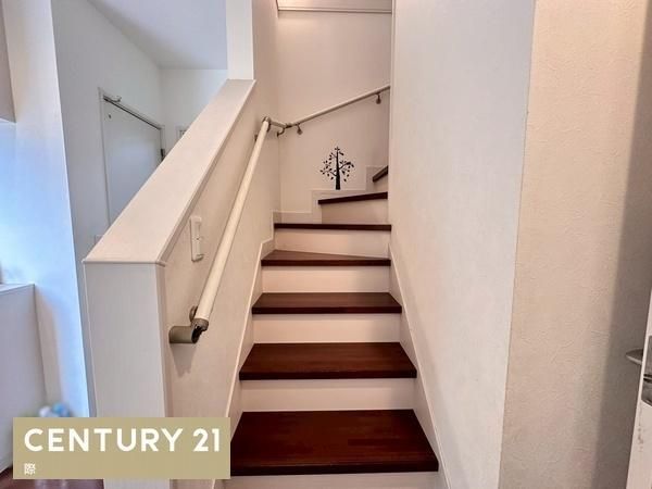4SLDK House for Sale in Wakayama City Near Miyamae Station - Thumbnail 2