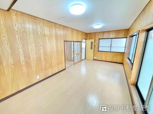 Renovated 3DK House for Sale in Himeji, Hyogo - Thumbnail 4
