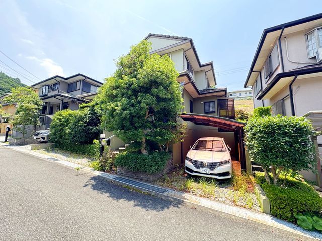 5LDK Detached House for Sale in Kawachinagano, Osaka - Thumbnail 2