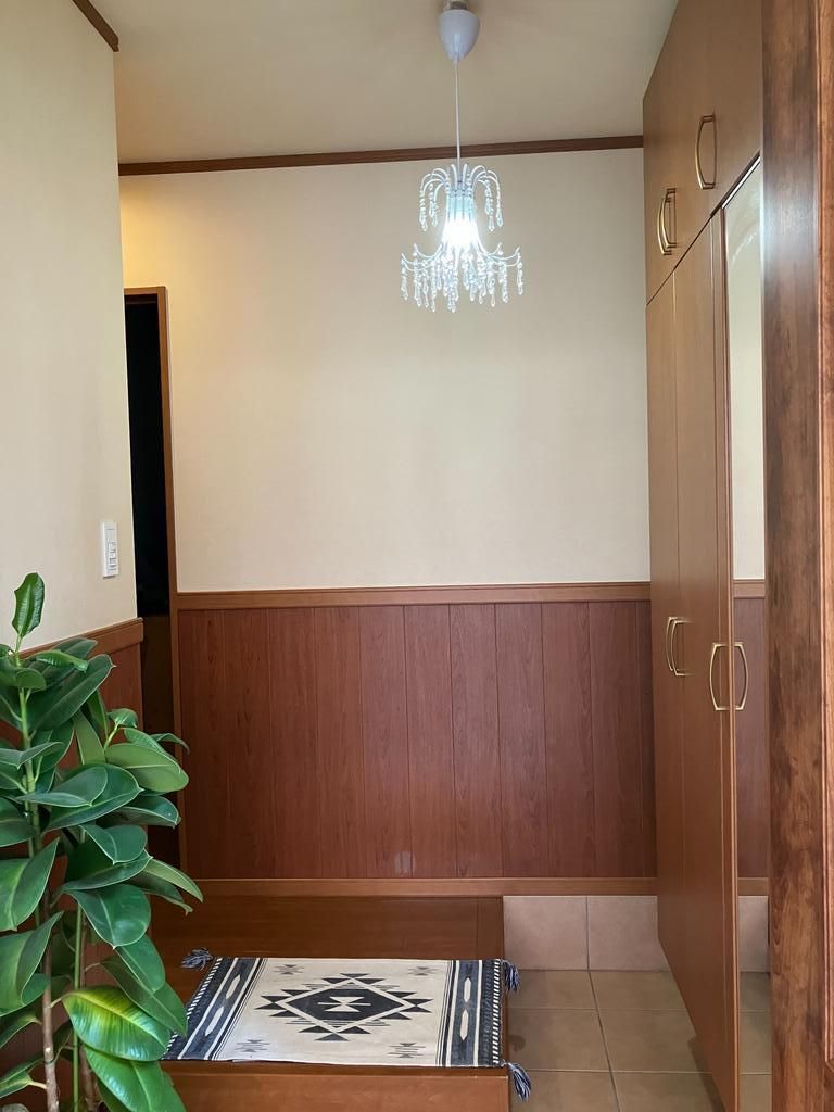 5LDK Detached House in Osaka Kita Ward with Retro-Modern Design - Thumbnail 4