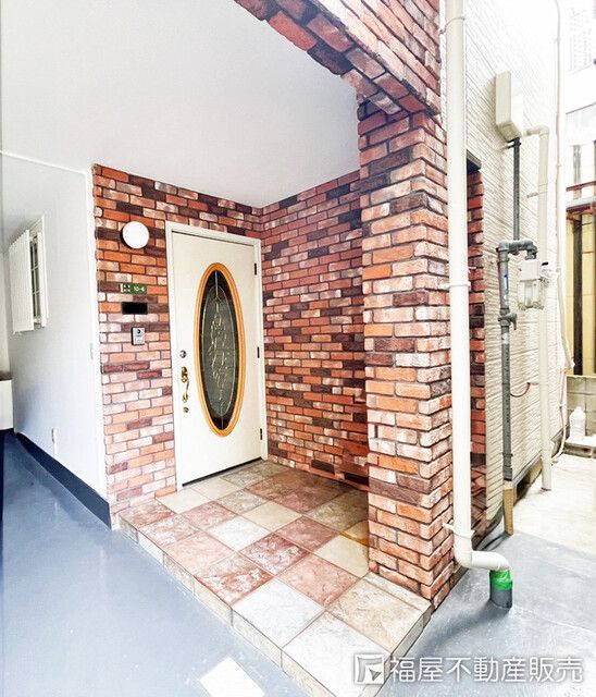 Renovated 4LDK Steel-Frame House Near Minami-Tatsumi Station, Osaka - Thumbnail 3