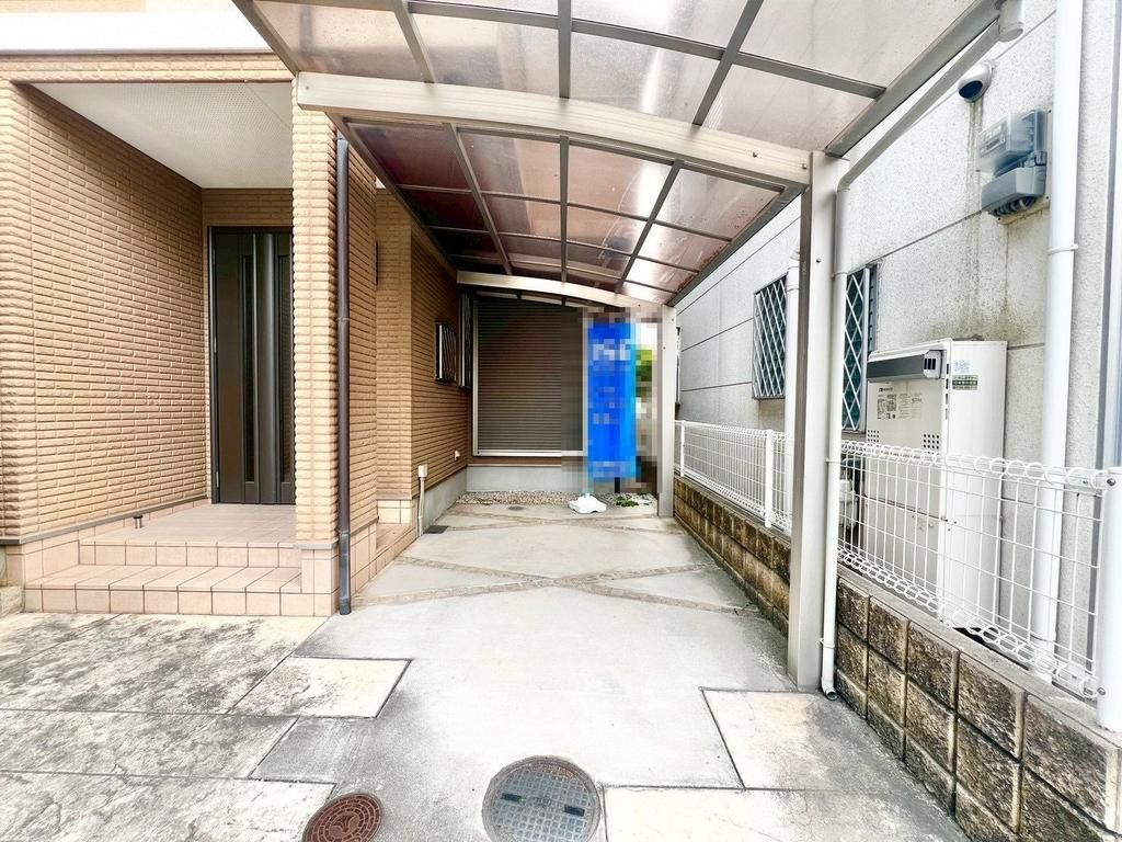 4LDK Detached House for Sale in Izumiotsu, Osaka - Near Kitashinoda Station - Thumbnail 2