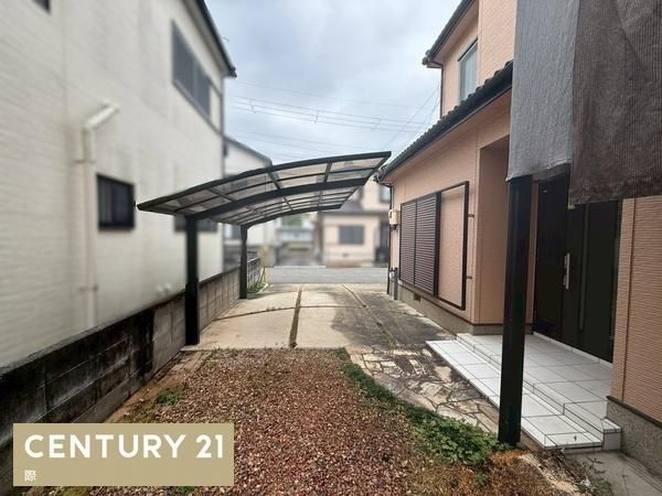 3SLDK House for Sale in Wakayama City, Wakayama - Thumbnail 2