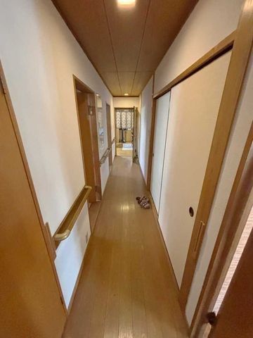 6DK Wooden House on 404m2 Corner Lot in Yawashi, Osaka - Thumbnail 2