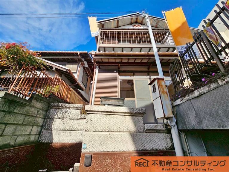 5DK Detached House for Sale in Nishinomiya, Hyogo - Thumbnail 2