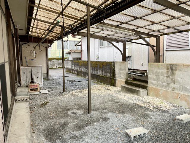 4DK House with Shop Space for Sale in Hioki, Kagoshima - Thumbnail 4