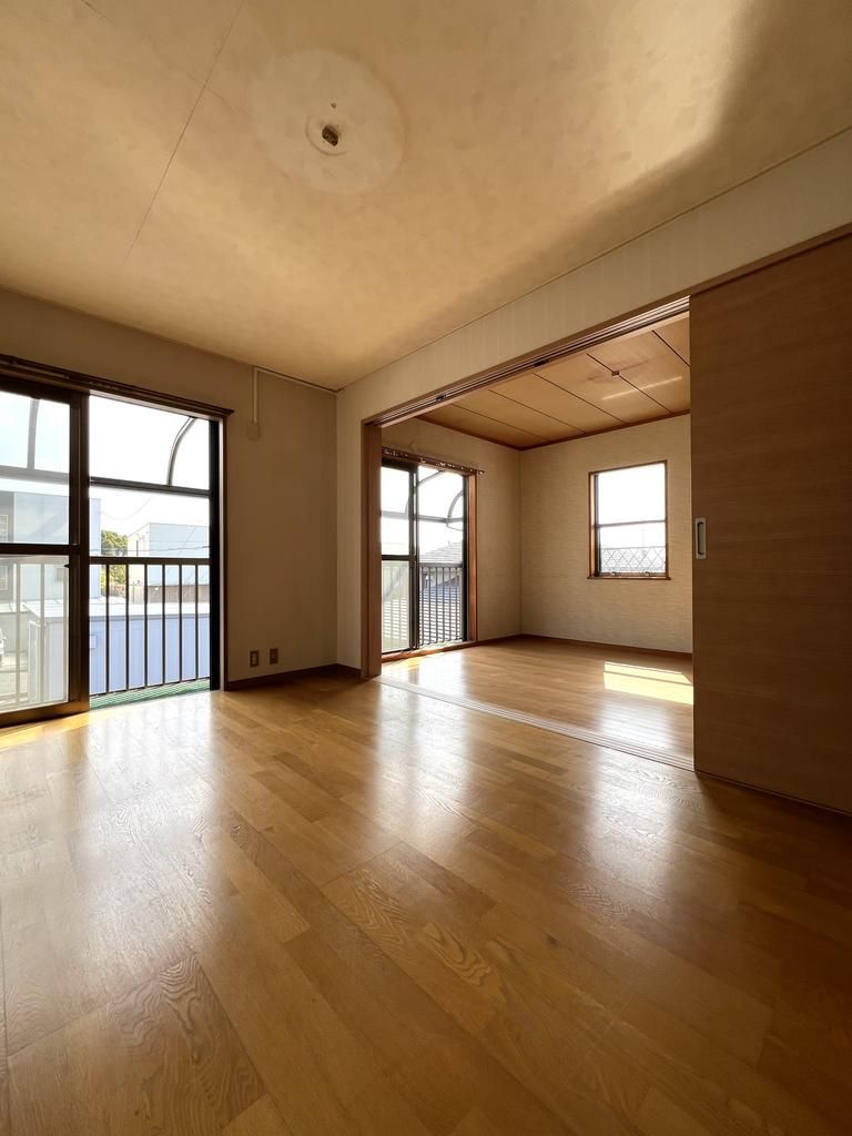 6LDK House for Sale in Kashiwara, Osaka - 161m² - Thumbnail 4