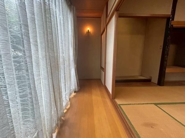 4SLDK Family Home in Neyagawa, Osaka - 1995 Build with Parking - Thumbnail 4