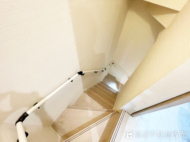 3LDK Wooden House for Sale in Higashinari-ku, Osaka - Thumbnail 2
