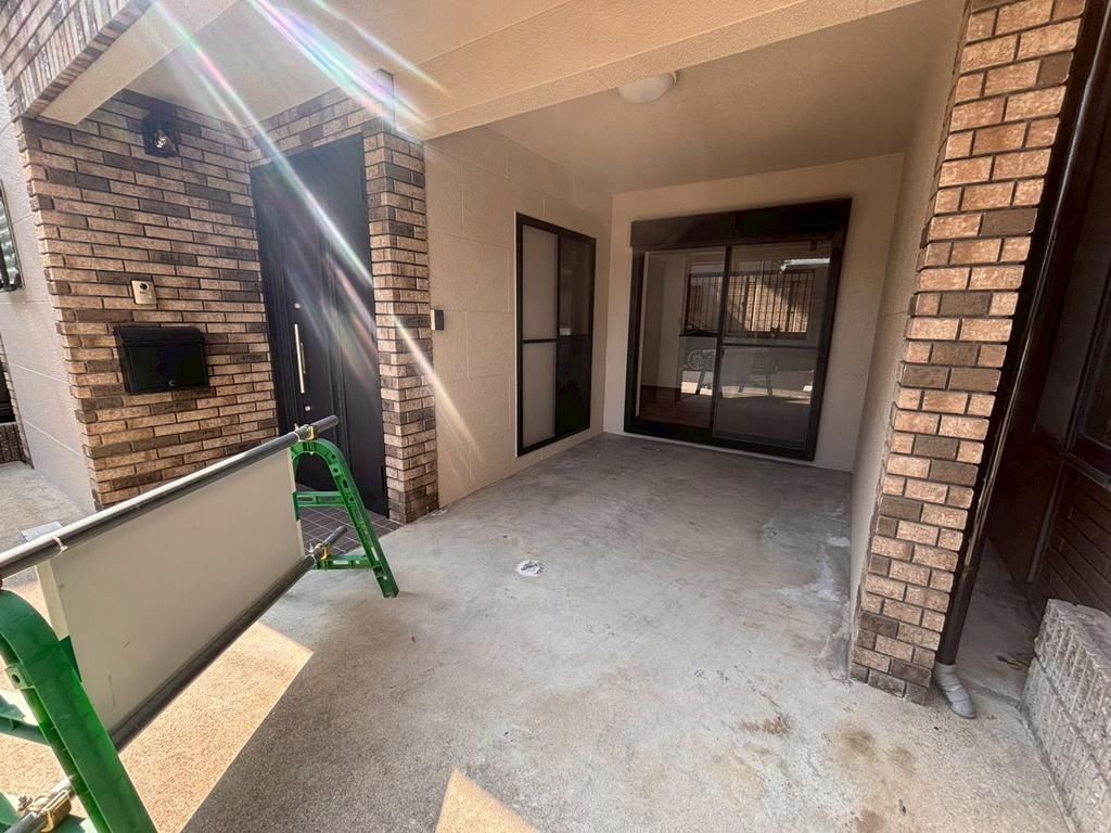 Renovated 5LDK House with 2 Car Parks Near Doi Station, Moriguchi - Thumbnail 3