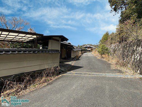 4LDK Detached House 611 sqm Land in Kita-ku, Kyoto - Thumbnail 4