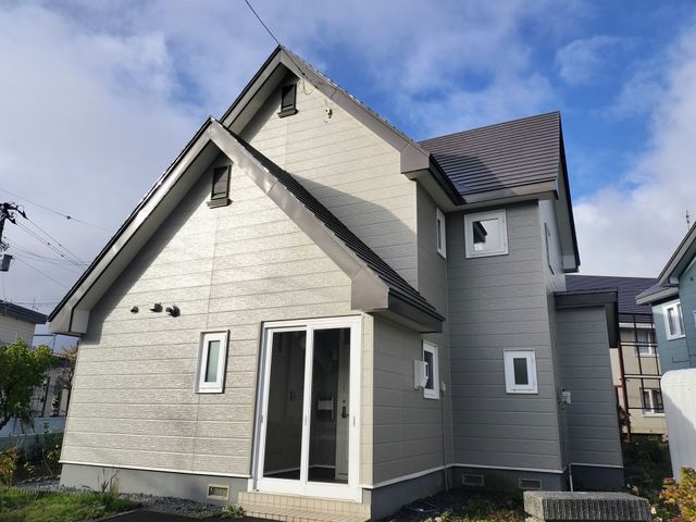 Renovated 4LDK House Near Horomui Station, Iwamizawa - Thumbnail 2