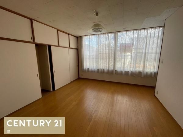 3LDK Steel-Frame House for Sale in Wakayama City - Thumbnail 4