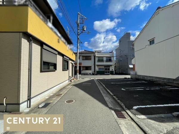 3LDK Steel-Frame House for Sale in Wakayama City - Thumbnail 3
