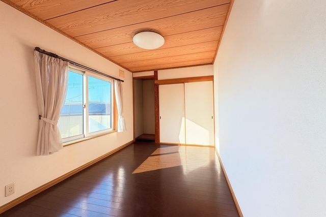 5LDK Detached House for Sale in Sapporo Higashi-ku, 161 sqm - Thumbnail 4