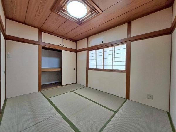 5LDK Detached House with Garage in Hirano, Osaka - Thumbnail 3