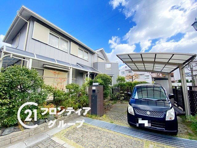 4LDK Detached House for Sale in Hirakata, Osaka - Thumbnail 3