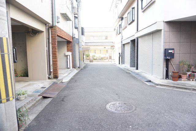 Renovated 3LDK Detached House Near Shinobigaoka Station, Shijonawate - Thumbnail 4