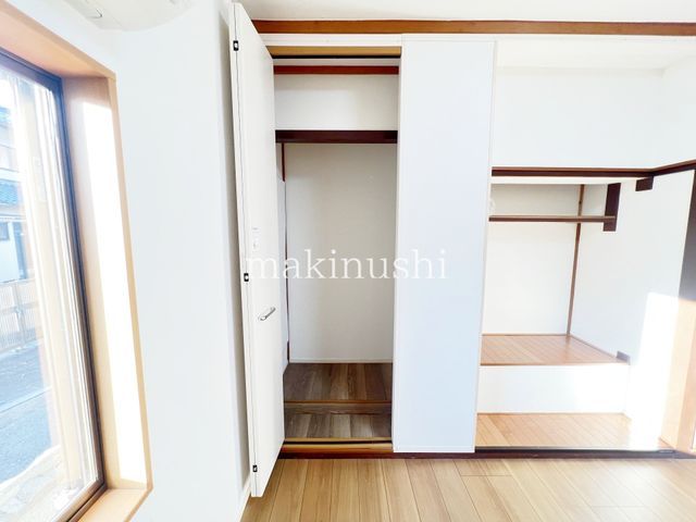 4LDK Detached House for Sale in Izumi, Osaka - Near Komyoike Station - Thumbnail 2