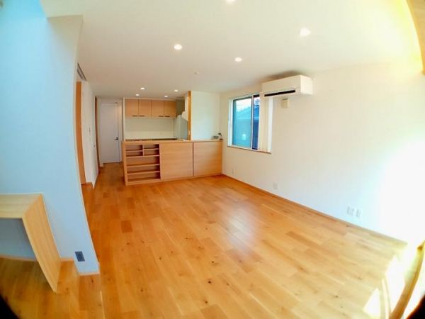 Modern 3SLDK House in Himeji, Hyogo | Built 2020 | 115.5 sqm - Thumbnail 4