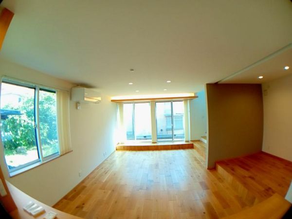 Modern 3SLDK House in Himeji, Hyogo | Built 2020 | 115.5 sqm - Thumbnail 2