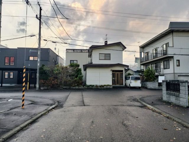 4LDK Detached House in Higashi-ku, Sapporo, Hokkaido - 92.05 sqm - Thumbnail 3