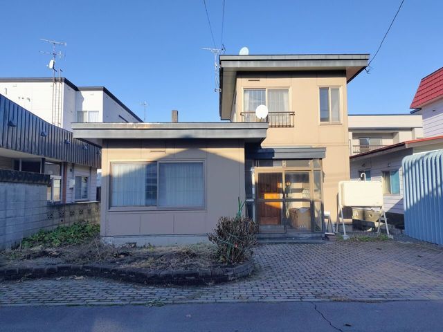 4LDK Detached House in Higashi-ku, Sapporo, Hokkaido - 92.05 sqm - Thumbnail 2