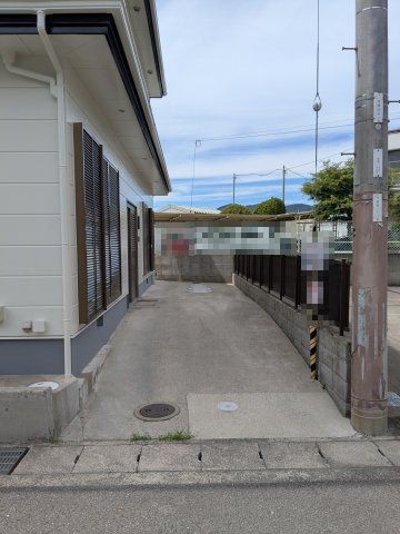 4SLDK House for Sale in Iwade City, Wakayama - Thumbnail 2