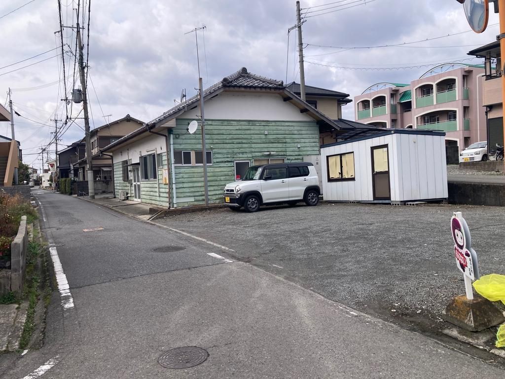 4SLDK House for Sale in Kinokawa City, Wakayama - Thumbnail 2
