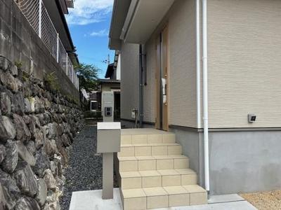 3LDK New House for Sale in Yamashina, Kyoto — Front_door, Yamashina, Kyoto