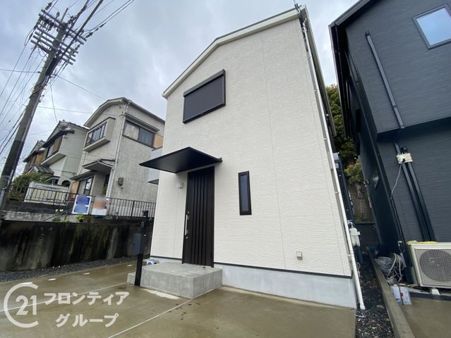 Modern 3LDK House in Kumiyama-cho, Kyoto with Solar Power - Thumbnail 3