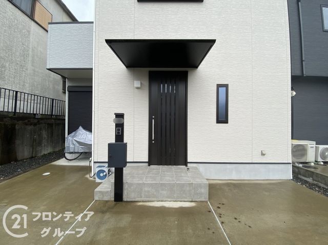Modern 3LDK House in Kumiyama-cho, Kyoto with Solar Power - Thumbnail 4