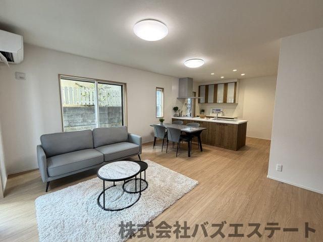 4LDK House for Sale in Himeji, Hyogo - 105 sqm - Thumbnail 3