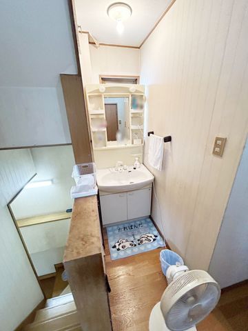 5LDK House for Sale on Shopping Street near Minamitanabe Station, Osaka - Thumbnail 3