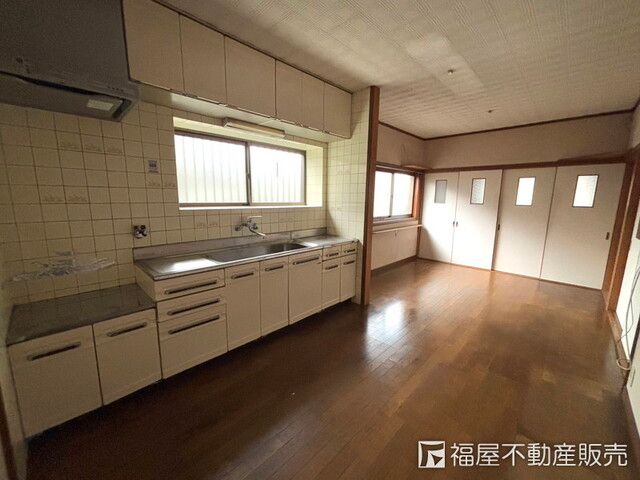 5SLDK Detached House for Sale in Matsubara, Osaka - Thumbnail 4