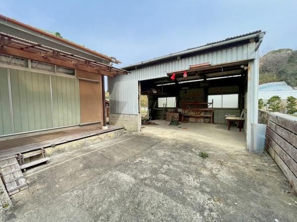 8LDK House with Renovation History in Habikino, Osaka - Thumbnail 2