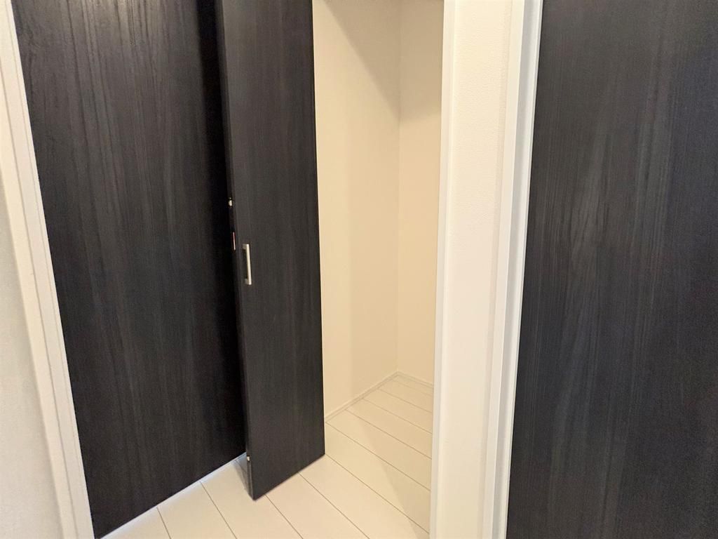 Modern 4LDK House for Sale in Nara City, Nara Prefecture - Thumbnail 3